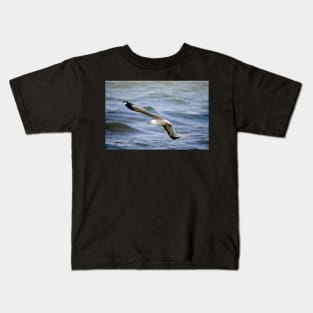 Gull, wind and waves Kids T-Shirt